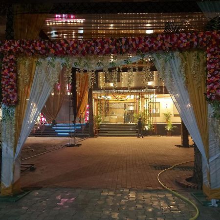 Hotel Endora Patiāla Екстериор снимка