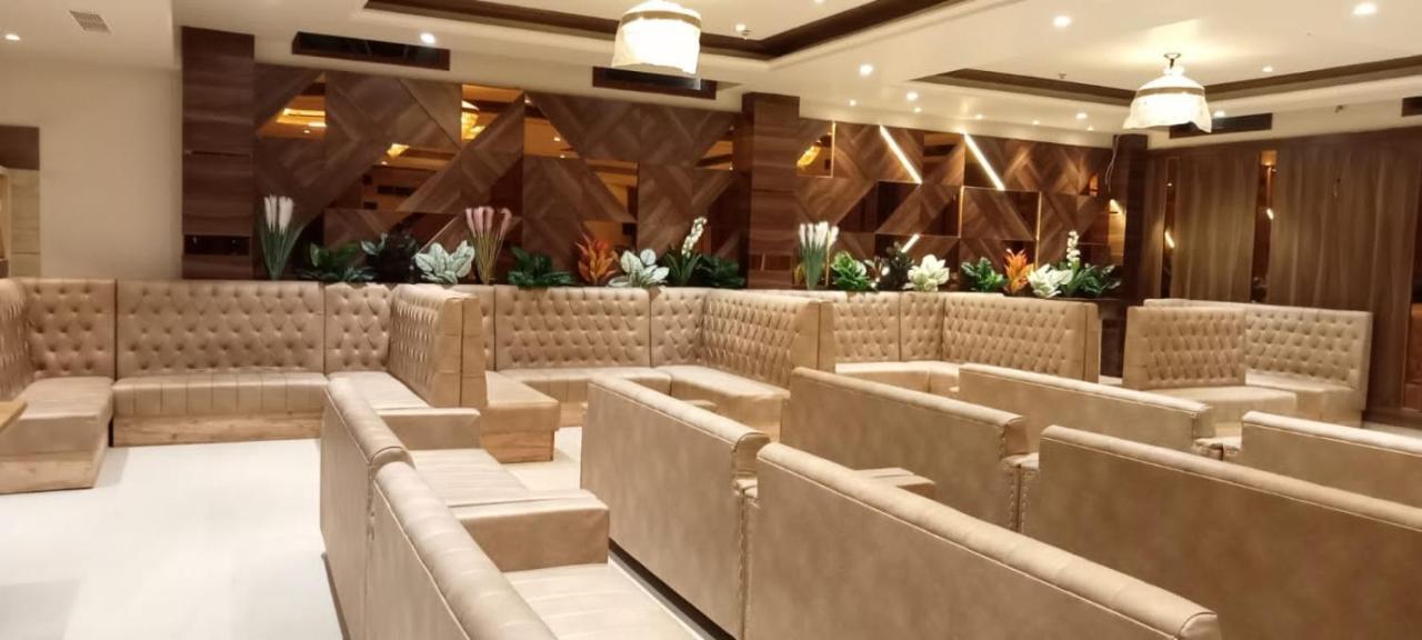 Hotel Endora Patiāla Екстериор снимка